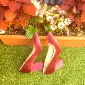 Jessica Simpson velvet shoes